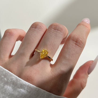 Veloura Ring